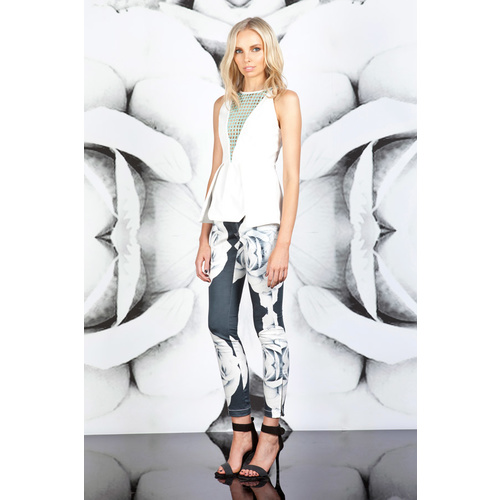 FINDERS KEEPERS - You Sent Me Jean ROSE (FX121234P - Rose Print/Monochrome Charcoal)