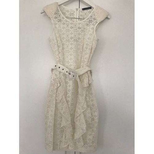 HONEY & BEAU - In Lace Dress (HD49022 - White)